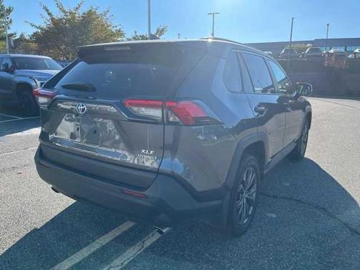 2023 Toyota RAV4 Hybrid XLE Premium
