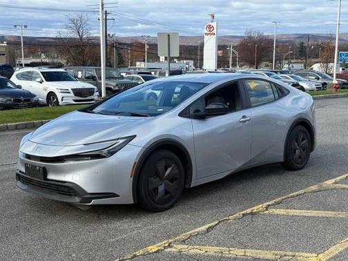 2024 Toyota Prius LE