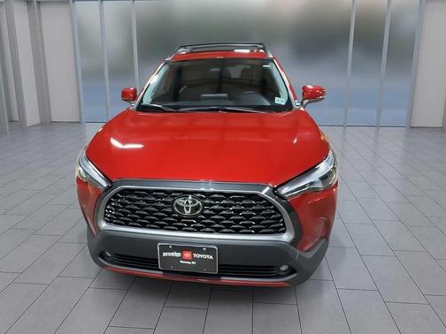 2024 Toyota Corolla Cross XLE