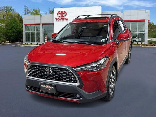 2024 Toyota Corolla Cross XLE