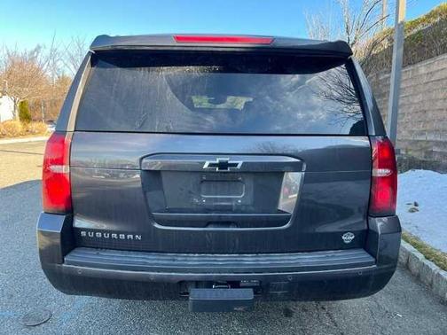 2017 Chevrolet Suburban LT