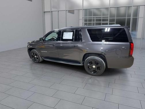 2017 Chevrolet Suburban LT