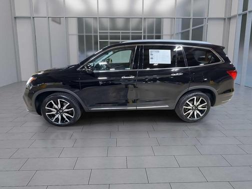 2022 Honda Pilot AWD Elite