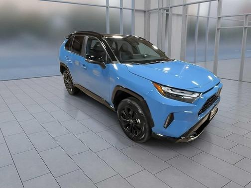 2023 Toyota RAV4 Hybrid SE