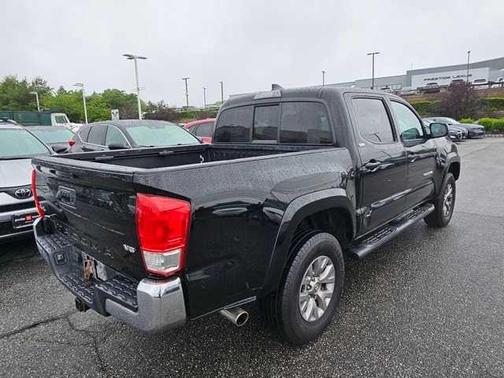 2017 Toyota Tacoma SR5