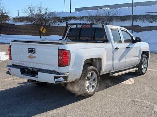 2018 Chevrolet Silverado 1500 Custom