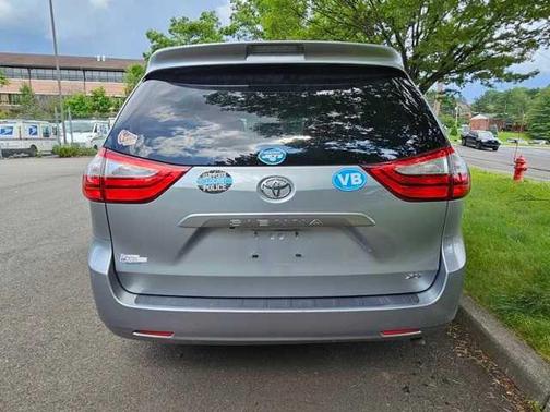 2015 Toyota Sienna XLE