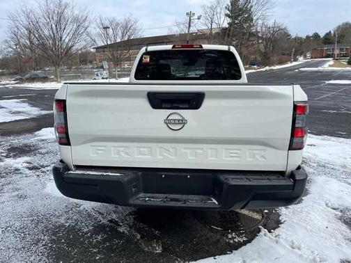 2024 Nissan Frontier S