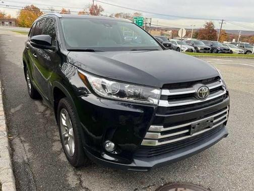 2017 Toyota Highlander Limited