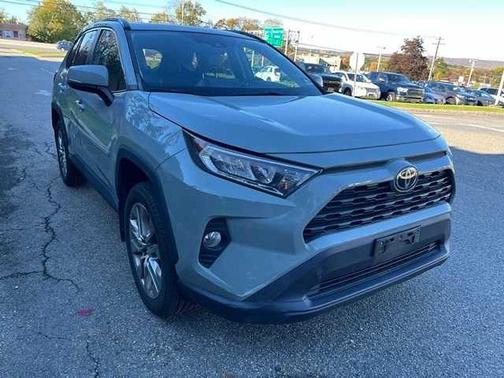 2019 Toyota RAV4 XLE Premium