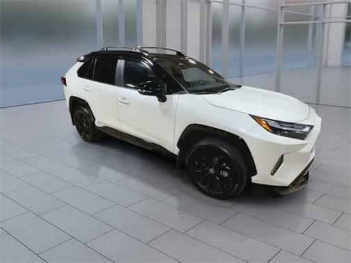 2022 Toyota RAV4 Hybrid SE