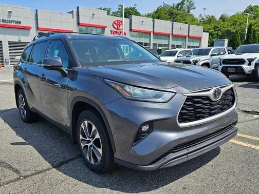 2020 Toyota Highlander XLE