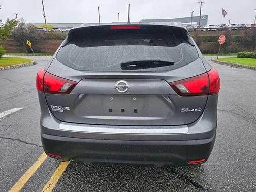 2017 Nissan Rogue Sport SL
