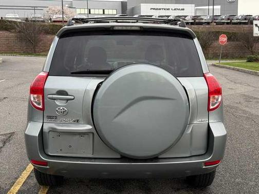 2006 Toyota RAV4 Base