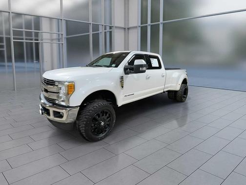 2017 Ford F-350 Lariat