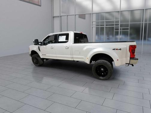 2017 Ford F-350 Lariat