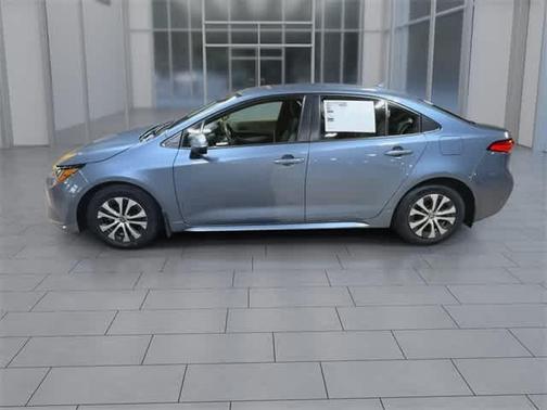 2022 Toyota Corolla Hybrid LE