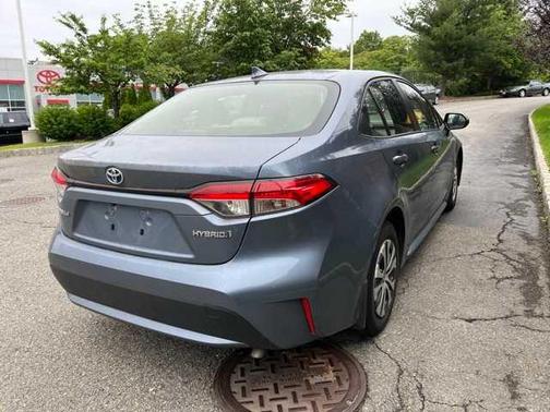 2022 Toyota Corolla Hybrid LE