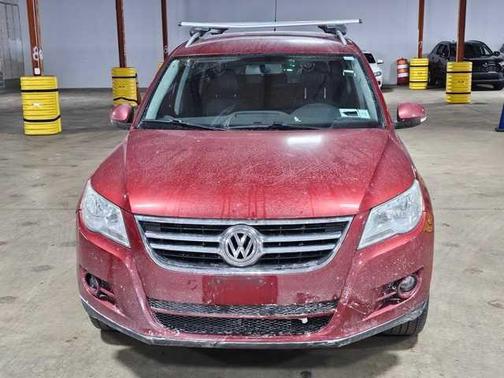 2011 Volkswagen Tiguan SE