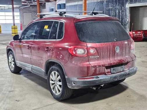 2011 Volkswagen Tiguan SE