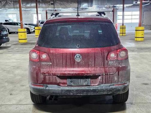 2011 Volkswagen Tiguan SE
