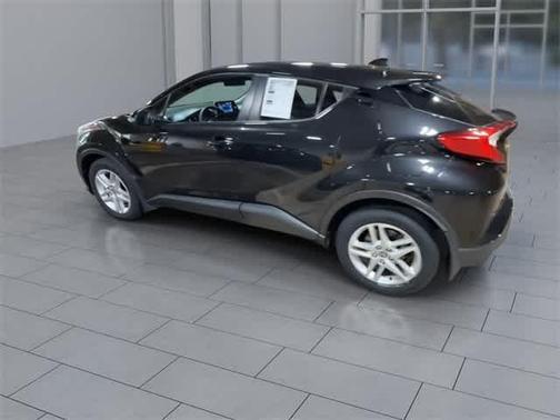 2021 Toyota C-HR LE