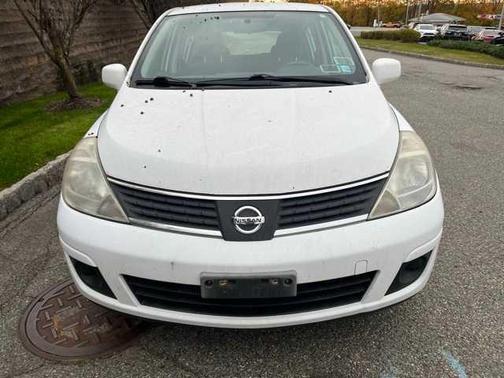 2009 Nissan Versa 1.8 S