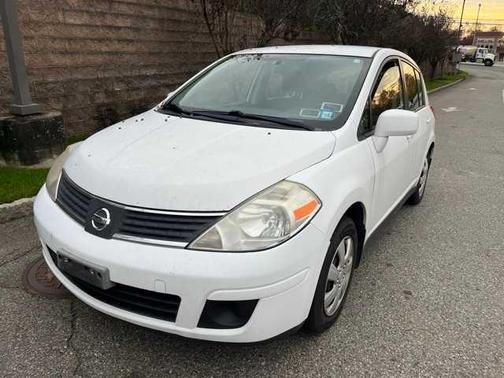 2009 Nissan Versa 1.8 S