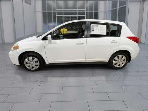 2009 Nissan Versa 1.8 S