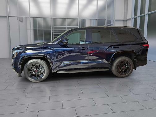 2025 Toyota Sequoia Platinum