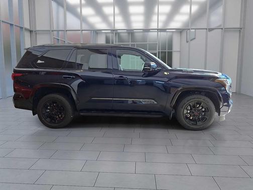 2025 Toyota Sequoia Platinum