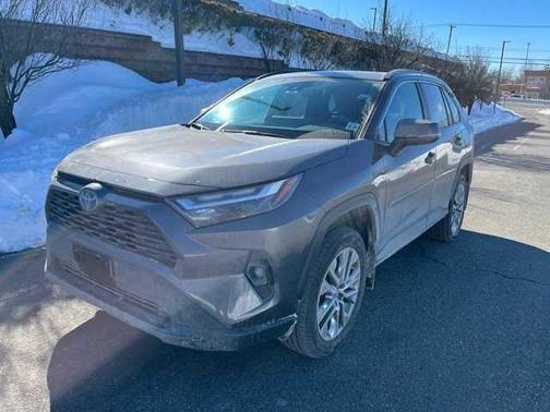 2023 Toyota RAV4 XLE Premium