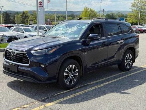 2024 Toyota Highlander XLE