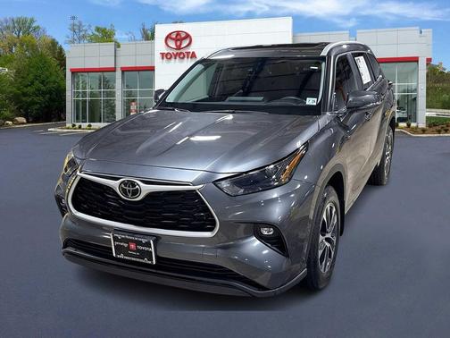 2024 Toyota Highlander XLE