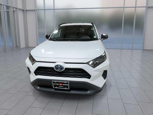 2021 Toyota RAV4 Hybrid LE