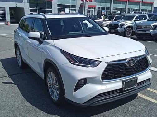 2023 Toyota Highlander Limited
