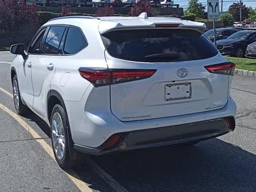 2023 Toyota Highlander Limited