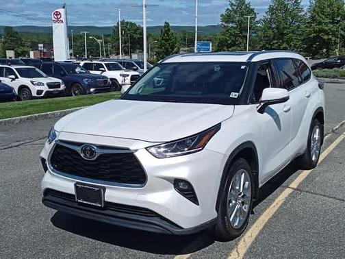 2023 Toyota Highlander Limited
