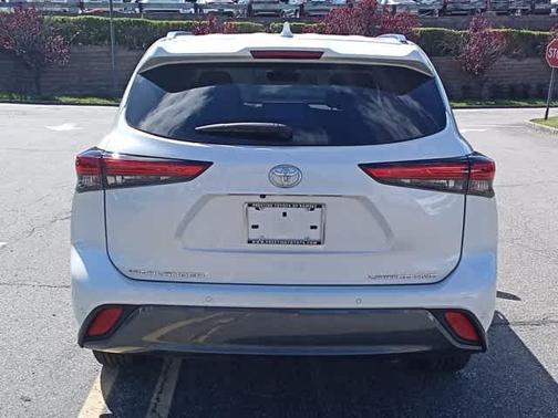 2023 Toyota Highlander Limited