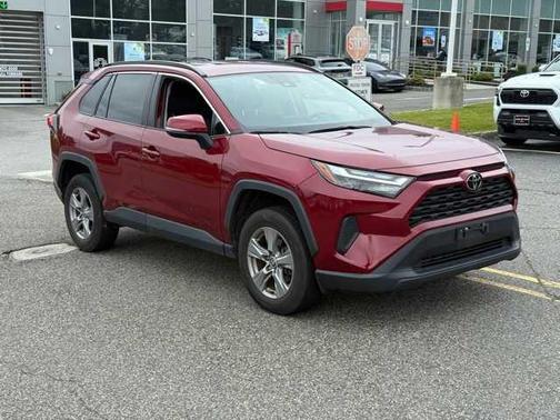 2022 Toyota RAV4 XLE