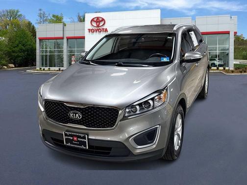 2018 Kia Sorento LX