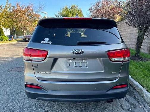 2018 Kia Sorento LX