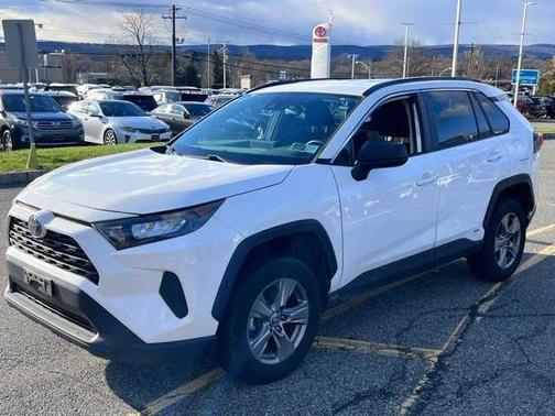 2022 Toyota RAV4 Hybrid LE