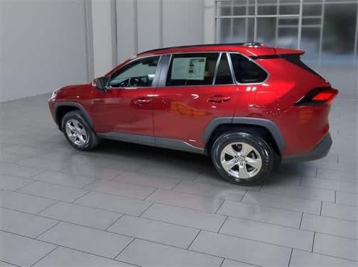2022 Toyota RAV4 Hybrid LE