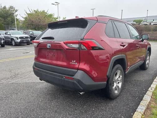 2022 Toyota RAV4 Hybrid LE