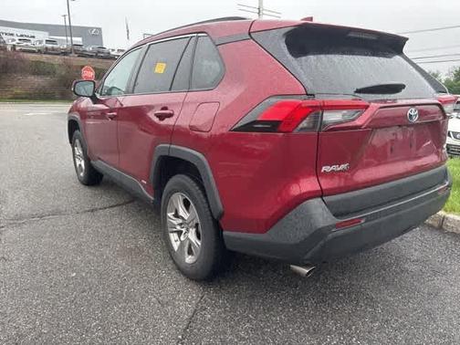 2022 Toyota RAV4 Hybrid LE