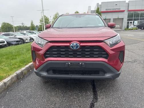 2022 Toyota RAV4 Hybrid LE