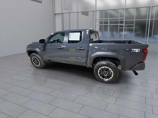 2025 Toyota Tacoma Hybrid TRD Off Road