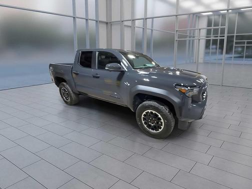 2025 Toyota Tacoma Hybrid TRD Off Road