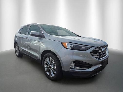 ICONIC SILVER 2024 Ford Edge TITANIUM